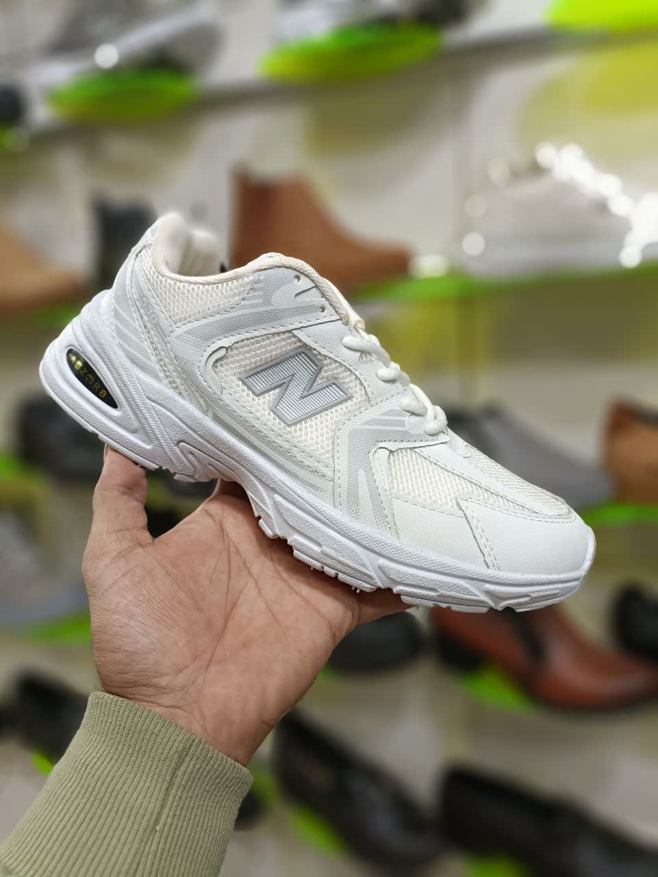 کفش کتونی مردانه نیوبالانس ۵۳۰ سفید کد 2173 + ارسال رایگان