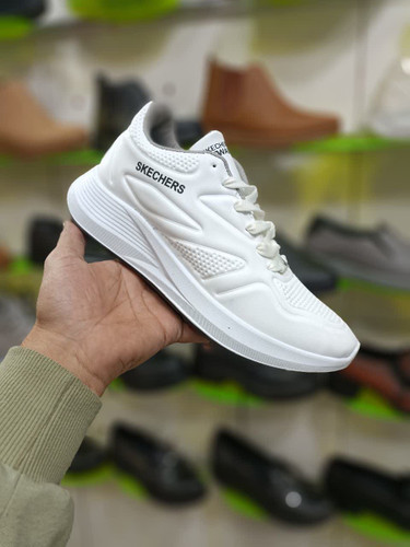 کفش اسکیچرز مردانه سفید | کاملاً طبی و ضدآب با زیره PU نرم + ارسال رایگان کد 2174
