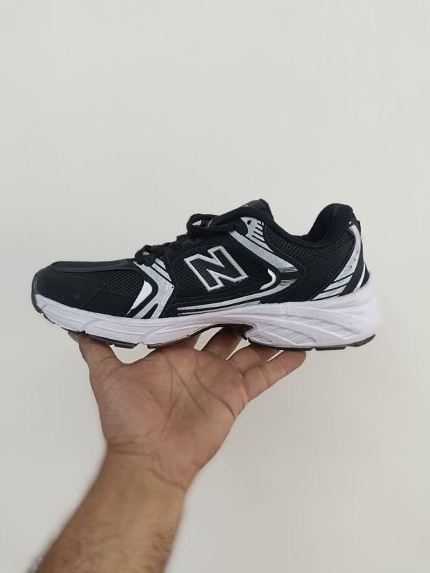 کتونی نیوبالانس 530 مشکی سایز 41 تا 44 کد 2290